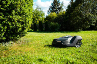 Europe Robotic Lawn Mower Market . Industry Analysis, Size, and Demand Forecast