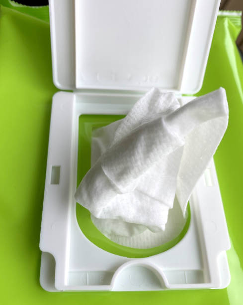 China Cross Fold Wet Tissue Market Insights: Regional and Segmental Analysis